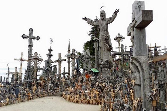 Private Trip from Vilnius to Riga: Hill of Crosses, Rundale Palace, Bauska castl - Rundale Palace: Latvia’s Baroque Gem