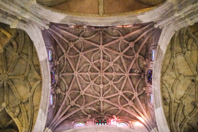 Private trip to Carmona from Seville: 5000 years of history - Leisurely Lunch in Carmona’s Historic Center