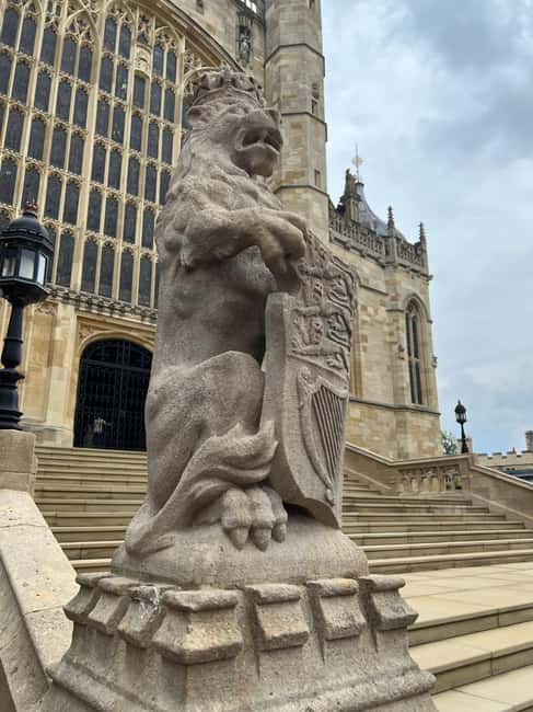 Private trip to Windsor Castle and Stonehenge - Discover the Mysteries of Stonehenge in Wiltshire