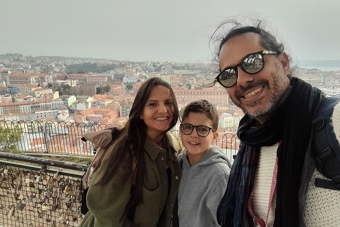 Private Tuk Tuk of the Old Town Lisbon and Street Art Highlights - Panoramic Views from Miradouros