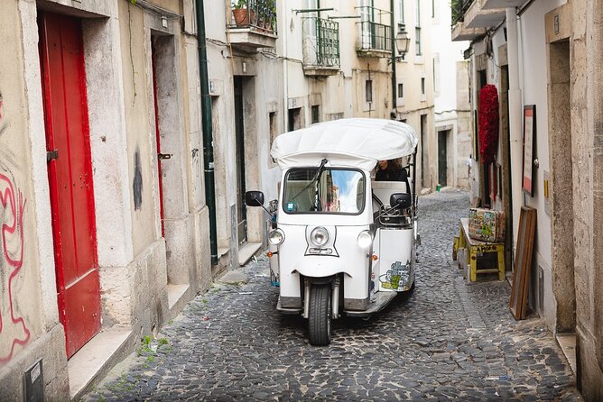 Private Tuktuk Tour with Portuguese Tapas and Wine - Exploring Alfama and Its Breathtaking Viewpoints