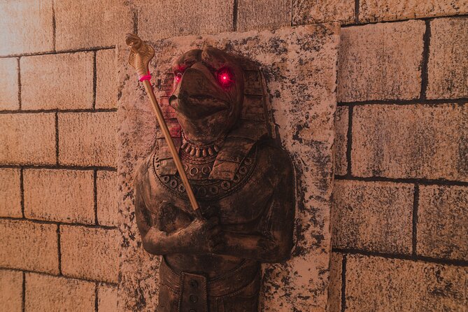 Private Tutankhamun's Tomb Live Escape Room in Berlin - The Setting of the Egyptian Pyramid in Berlin