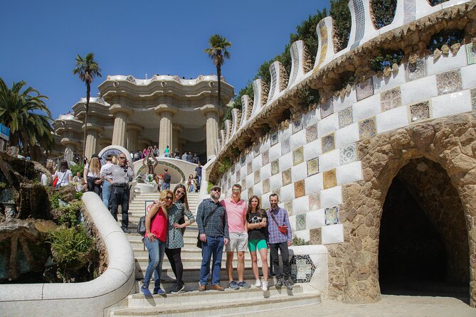 Private Ultimate Gaudi Legacy ebike Tour with Park Güell - The Guided Tour Experience and Personalization