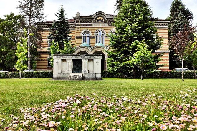 Private & Ultimate Sofia 2,5-hour Walking Tour - The Ivan Vazov National Theater: Sofia’s Cultural Landmark