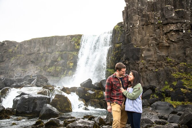 Private Vacation Photography Session with Local Photographer in Reykjavik - Logistics and Group Size Limitations