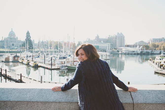 Private Vacation Photography Session with Local Photographer in Victoria - Key Points