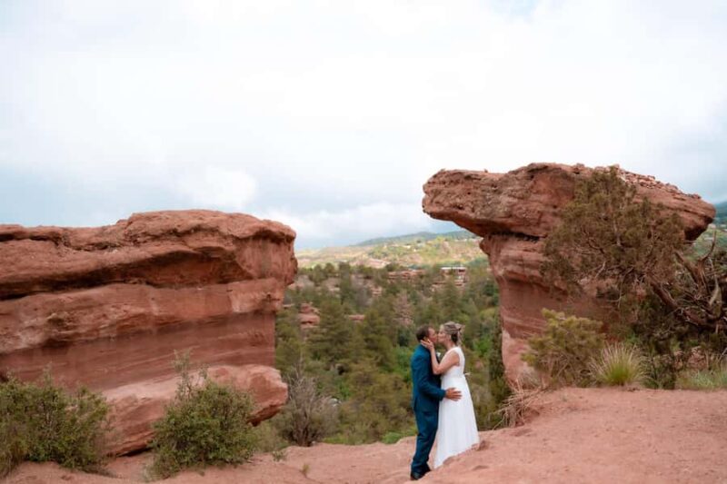 Private Vacation Photoshoot in Garden of the Gods - Capturing Your Trip with a Professional Photoshoot in Garden of the Gods