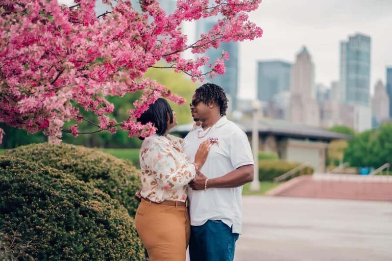 Private Vacation Photoshoot with Photographer in Charlotte - Discover Charlotte Through a Private Photoshoot with a Local Photographer