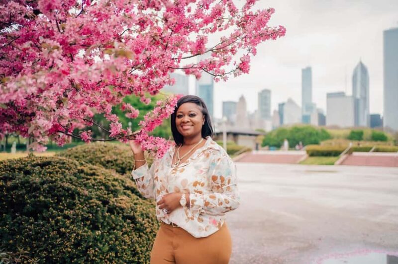 Private Vacation Photoshoot with Photographer in Dallas - Accessibility and Group Size