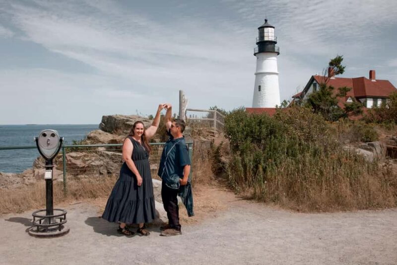 Private Vacation Photoshoot with Photographer in Portland - Discover Portland’s Iconic Landmarks and Secret Corners