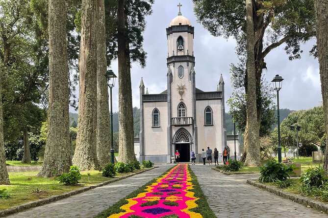 Private Van Tour Half Day Volcanic Lake Sete Cidades - Personalization and Flexibility of the Tour