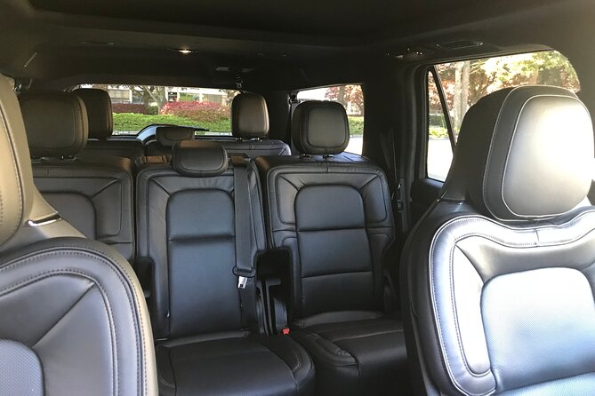 Private Vancouver Airport YVR or Train Stn Transfer to Vancouver - Who Should Consider This Transfer?