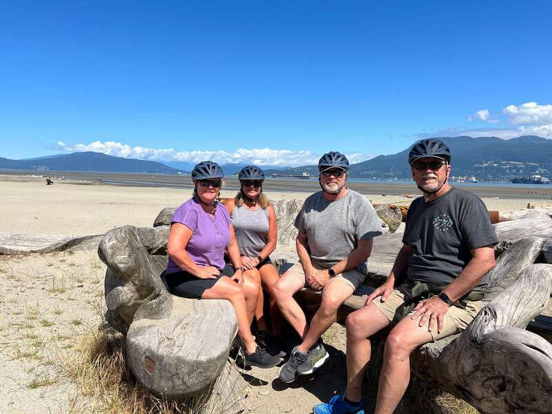 Private, Vancouver Sunset Bike / E-Bike Tour - Effective for Relaxed Sightseers and Photographers