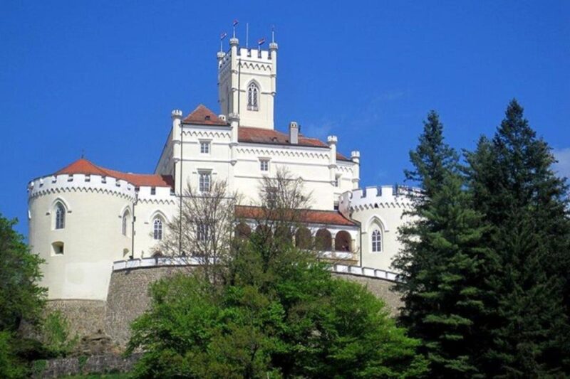 Private Varadin and Trakoan Castle Tour - from Zagreb - Exploring Trakoan Castle: One of Croatias Most Iconic Structures