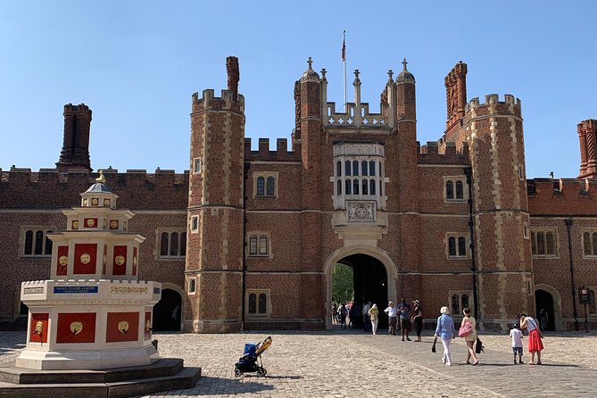 Private Vehicle To Hampton Court Palace From London With Admission Tickets - Skip-the-Line Admission and Audio Guides