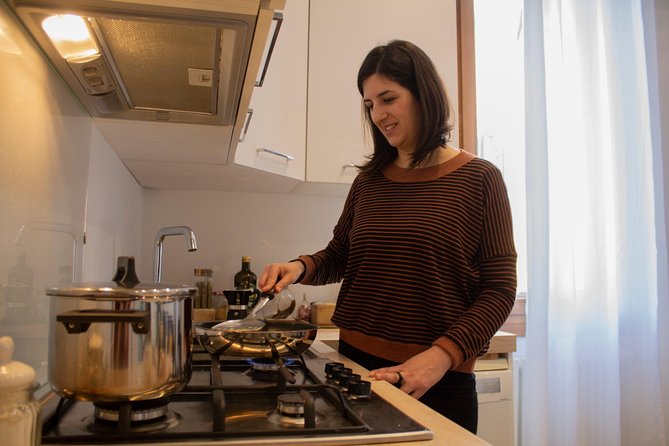Private Venice Cooking Class and Market Tour with Fun Local Laura - Starting Point and Meeting Arrangements in Venice