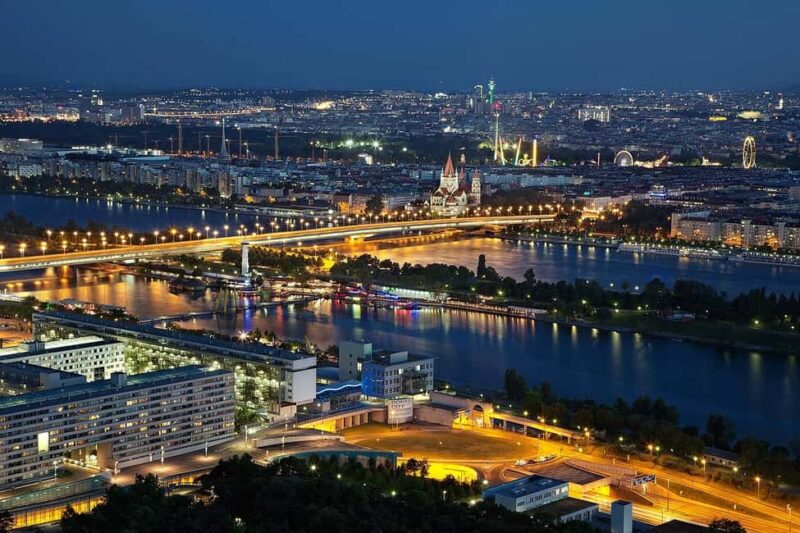 Private Vienna Night Tour  Palaces & City Lights - Discover the Charm of Vienna After Dark on a Private Night Tour