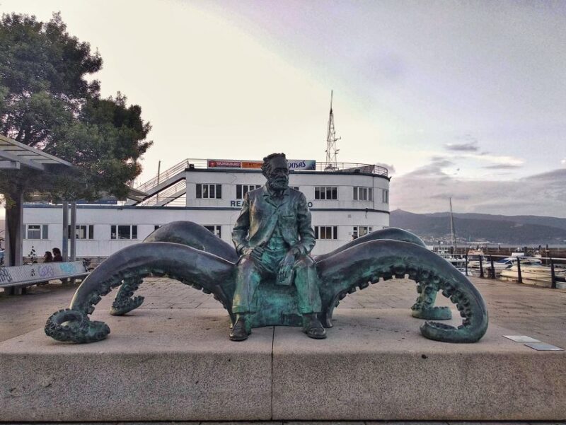 Private Vigo experience - Ending the Tour at the Vigo Harbor