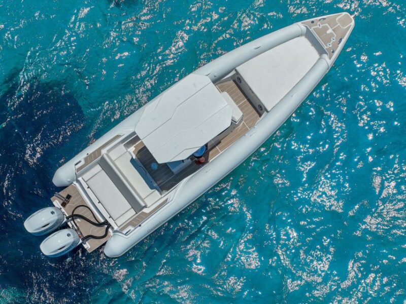 Private VIP boat tour in cyclades - Discover the Private VIP Boat Tour in Cyclades for Unmatched Sea Views and Relaxation