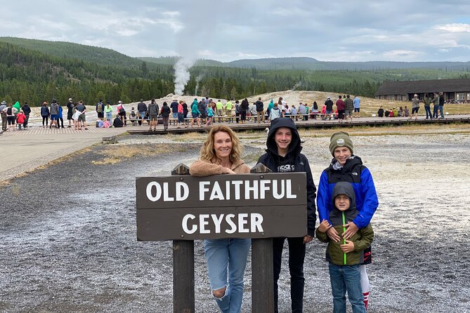 Private VIP Boutique Yellowstone Day Tour from Gardiner MT - Wildlife Viewing at Hayden Valley and Beyond
