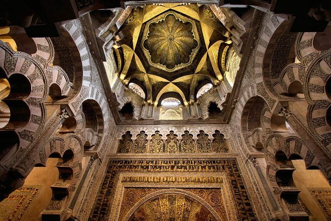 Private Visit Mosque-Cathedral, Jewish quarter, Alcazar and Synagogue - Visiting the Cordoba Synagogue: An Intimate Heritage Site