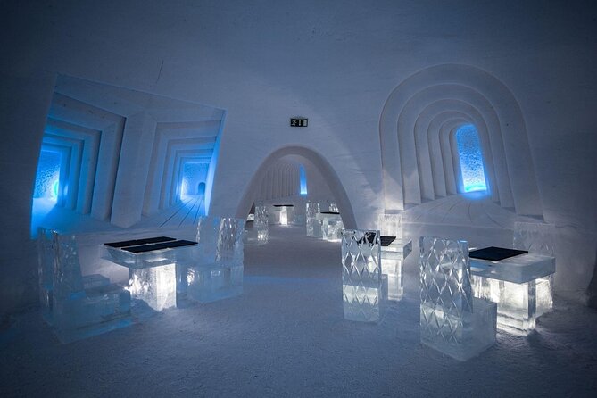 Private: Visit Snow Village Ice Exhibition - The Guided Tour: Personal Attention and Expert Explanation