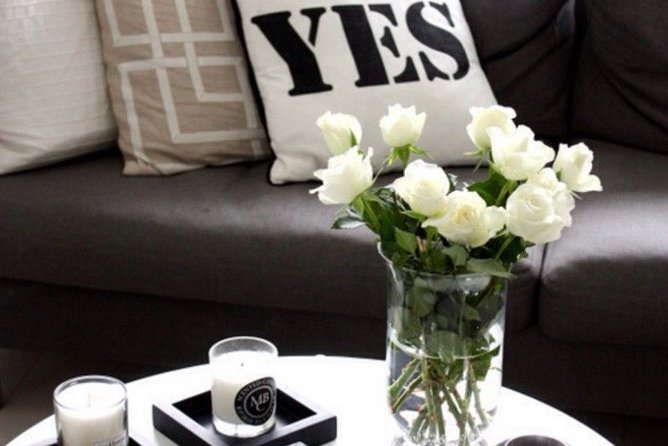 Private visit to a fashion showroom - Inside the Showroom: A Real 1950s Fashion Show Experience