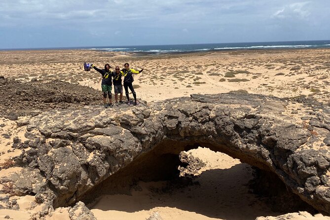 Private Volcanoes Tour Electric Experience of Fuerteventura - Meeting and Ending Points for Easy Access