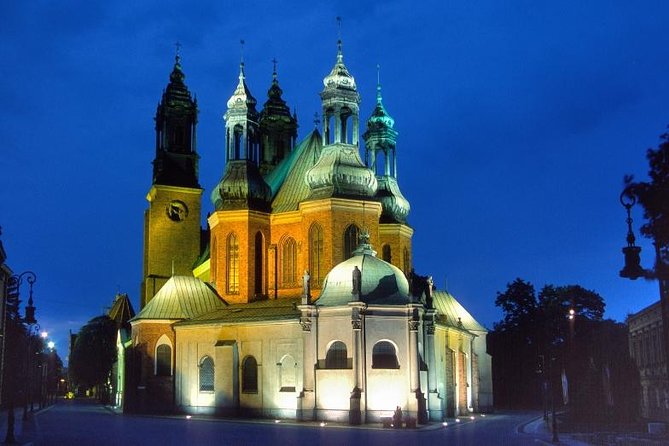 Private walking city tour in Poznan - Key Points