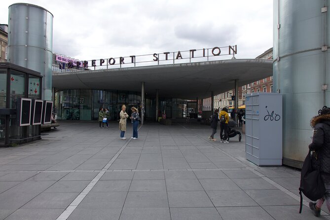 Private Walking Classical Tour of Copenhagen - The Experience of the Guides: Knowledge and Engagement