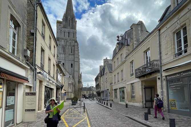 Private Walking Guided Tour of Historic Bayeux English or French - The Architectural Marvels of Bayeux Cathedral