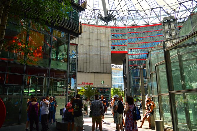 Private walking Tour: Berlin Architecture Tour - Contrast Old and New at the Reichstag