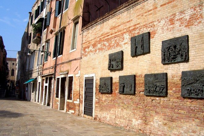 Private Walking Tour: Cannaregio and the Jewish Ghetto - Guides and Personal Attention: An Exclusive Experience