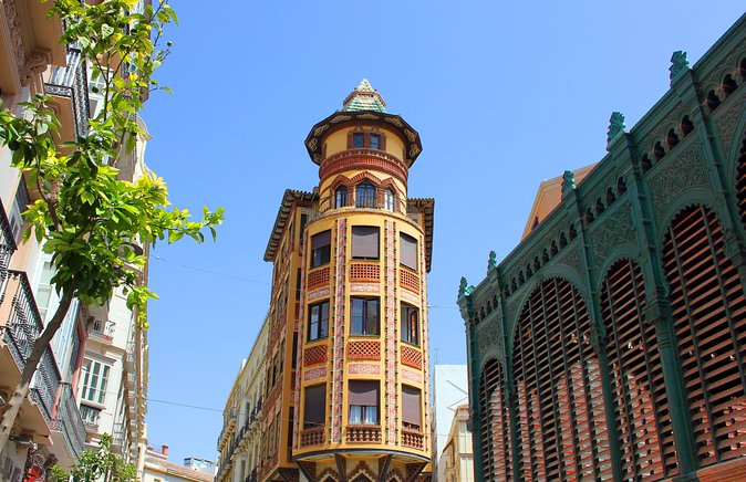 Private walking tour - Exploring the Alcazaba Fortress and Its Legends