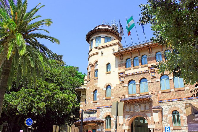 Private walking tour - Visiting the Roman Theatre and its Roman Roots