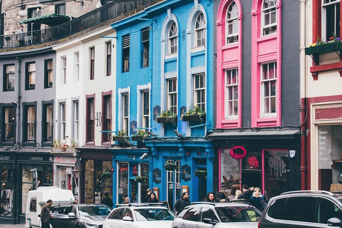 Private Walking Tour: Edinburgh Highlights, including entry to Edinburgh Castle - Discover the Vibrant Grassmarket District