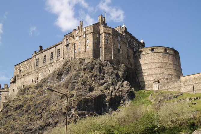 Private Walking Tour: Edinburgh Highlights, including entry to Edinburgh Castle - The Elephant House: Where J.K. Rowling Created Harry Potter
