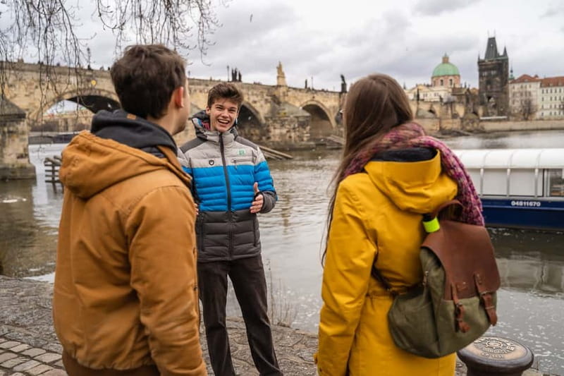 Private Walking tour: From Charles Bridge to Prague Castle - Key Points