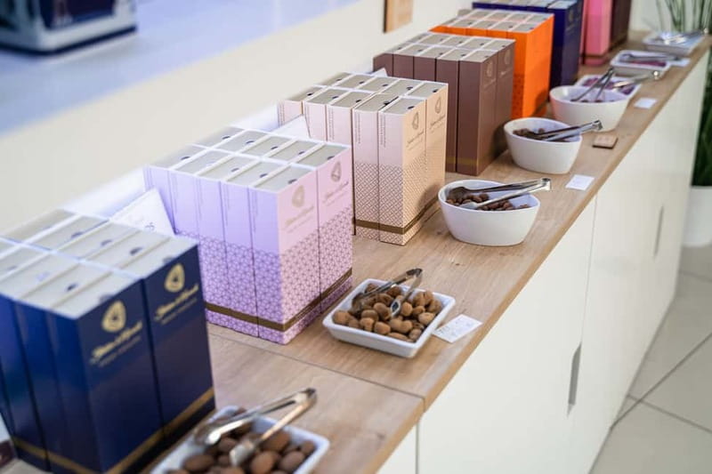 Private Walking tour: From Charles Bridge to Prague Castle - Strolling Through Lesser Town and Nerudova Street