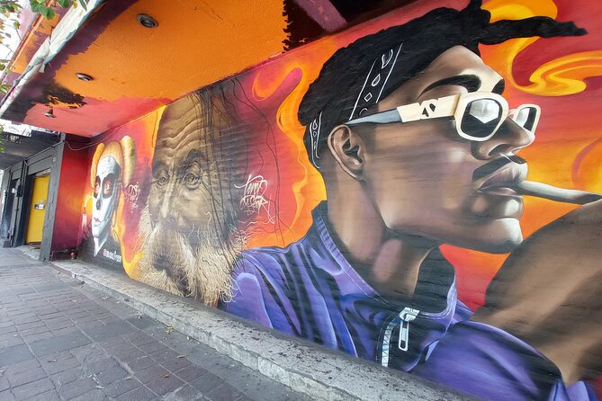 Private Walking Tour Guadalajara History and Murals with Guide - Savoring Mexican Flavors at Mercado Libertad