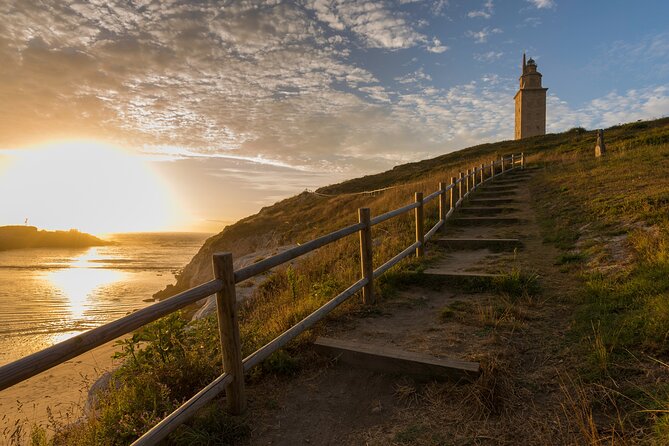 Private Walking Tour in Coruña with Beer or Wine - The Iconic Obelisk and Méndez Núñez Gardens