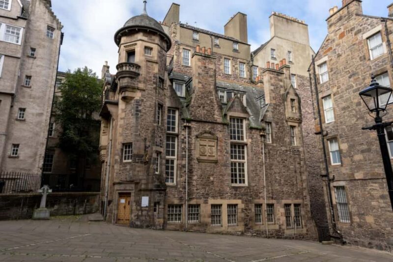 Private Walking Tour in Edinburgh: Harry Potter Inspirations - Visiting The Elephant House Café: Rowling’s Literary Birthplace