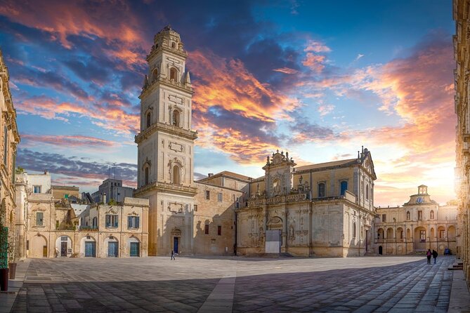 Private Walking Tour in Lecce - Exploring the Peaceful Piazza del Duomo and the Cathedral