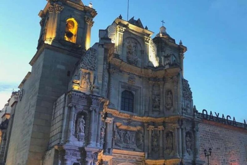 Private Walking Tour Oaxaca Day of the Dead Altars - Respectful Participation in a Religious Celebration