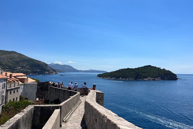 Private Walking Tour of Dubrovnik Hidden Gems and History - The Architectural and Historical Significance of Sponza Palace