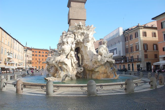 Private Walking Tour of Roman Squares and Fountains Plus the Pantheon - Discovering the Iconic Spanish Steps and its Surroundings