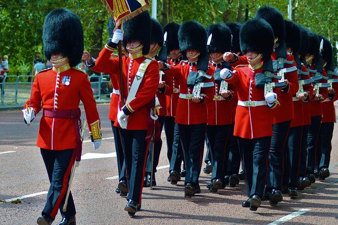 Private Walking Tour of Royal London with Changing of the Guard - Strolling Down the Mall to Royal Ceremonies