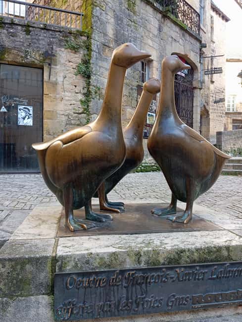 Private Walking Tour of Sarlat by Exploreo24 - Pricing, Duration, and Booking Flexibility