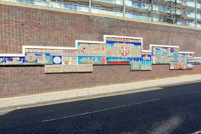 Private Walking Tour of Southampton - Holyrood Church and Georgian Architecture