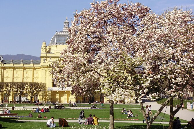 Private Walking Tour of Zagreb with Funicular Tickets - Vibrant Atmosphere at Dolac Market